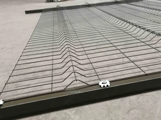 Pannelli di recinzione in rete metallica saldata curva 3D ad arco triangolare curvo saldato galvanizzato all'aperto economico